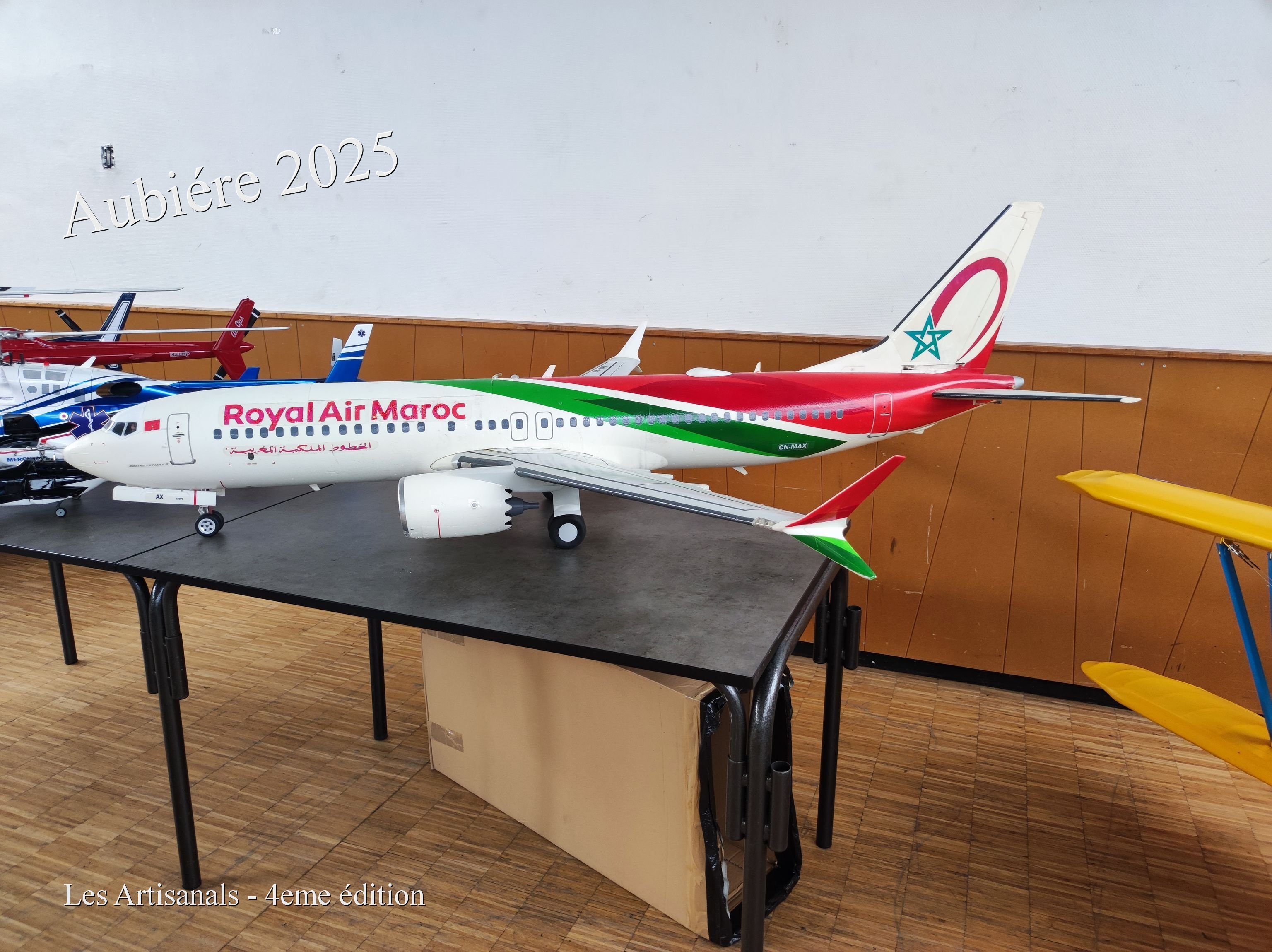 Boeing 737 CN-MAX.jpg